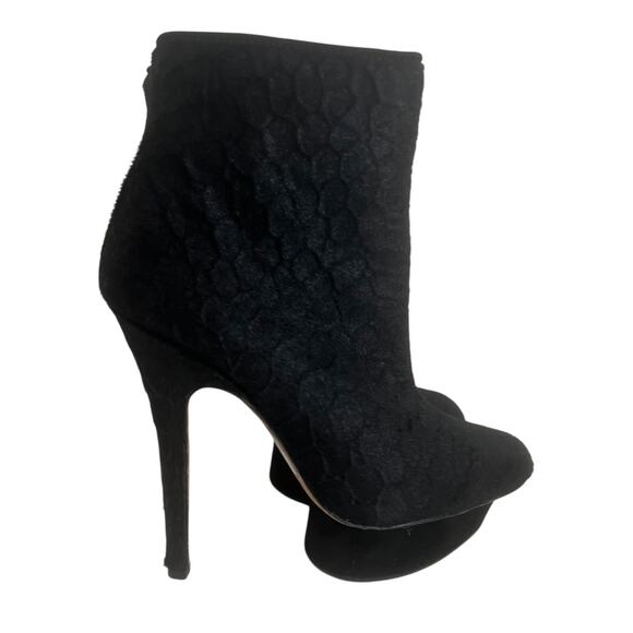L.A.M.B Noss Mid Calf Black Fur Pedastal Platform Stilletto Boots Size 7 - Picture 3 of 16